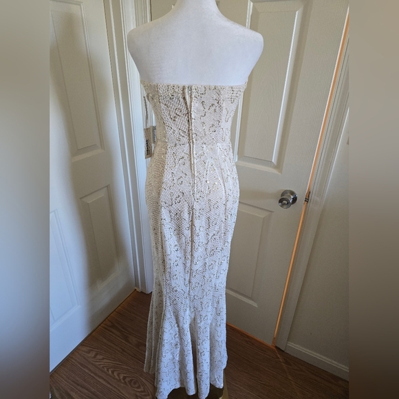 Strapless Sequin Lace Gown M Nude Maxi Formal Dress NWT - Picture 5 of 8
